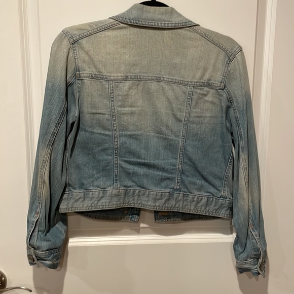 Express Cropped Washed Denim Jacket - Picture 5 of 8